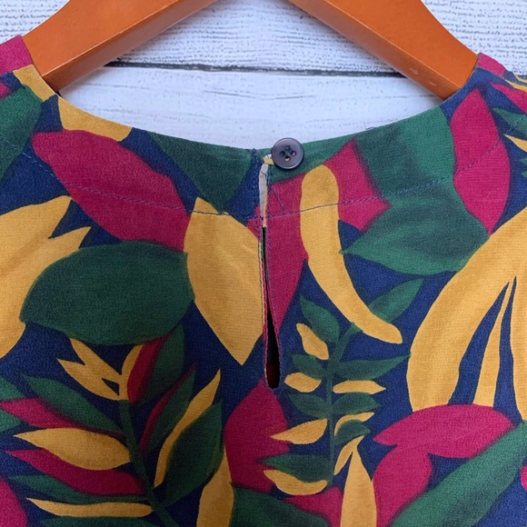 [Douglass] Vintage Leaves Print Silk Top - Picture 4 of 7